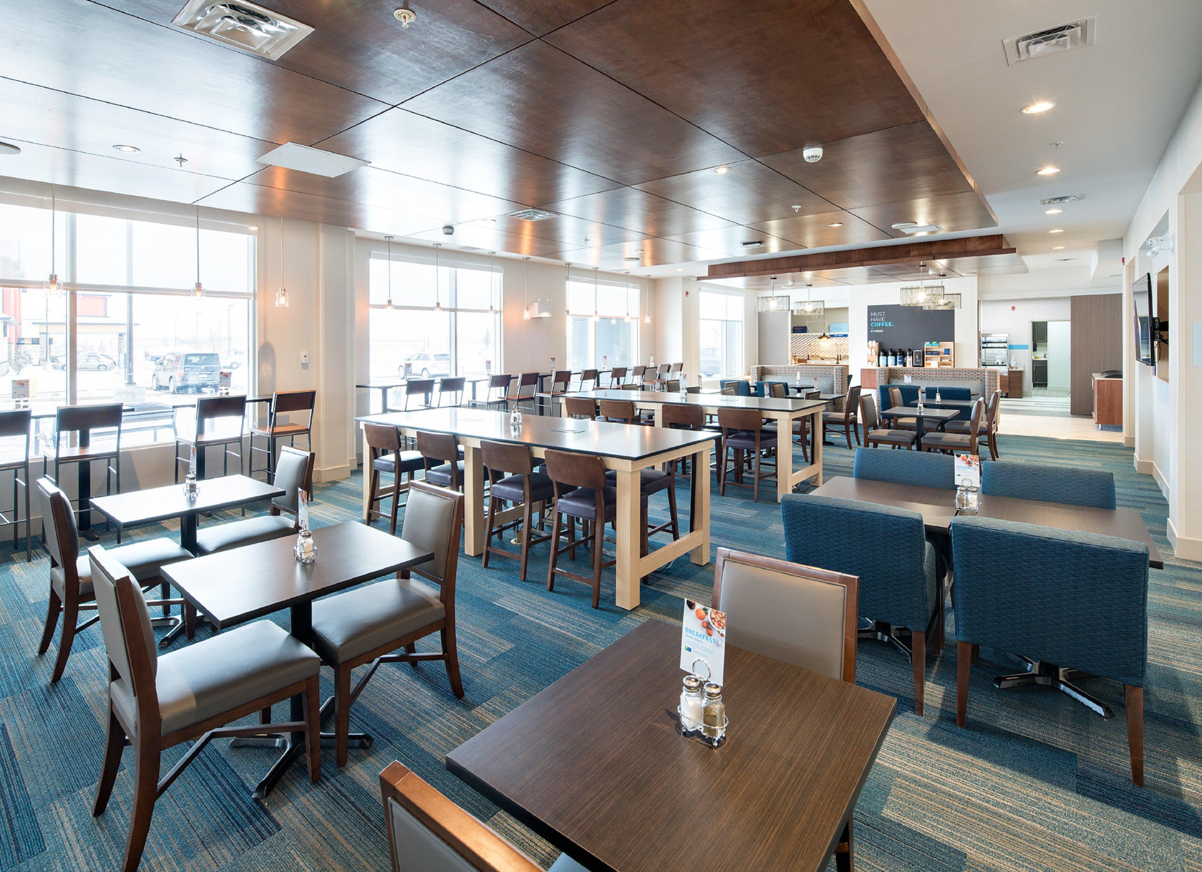 Holiday Inn Express - Red Deer North By Ihg Екстериор снимка