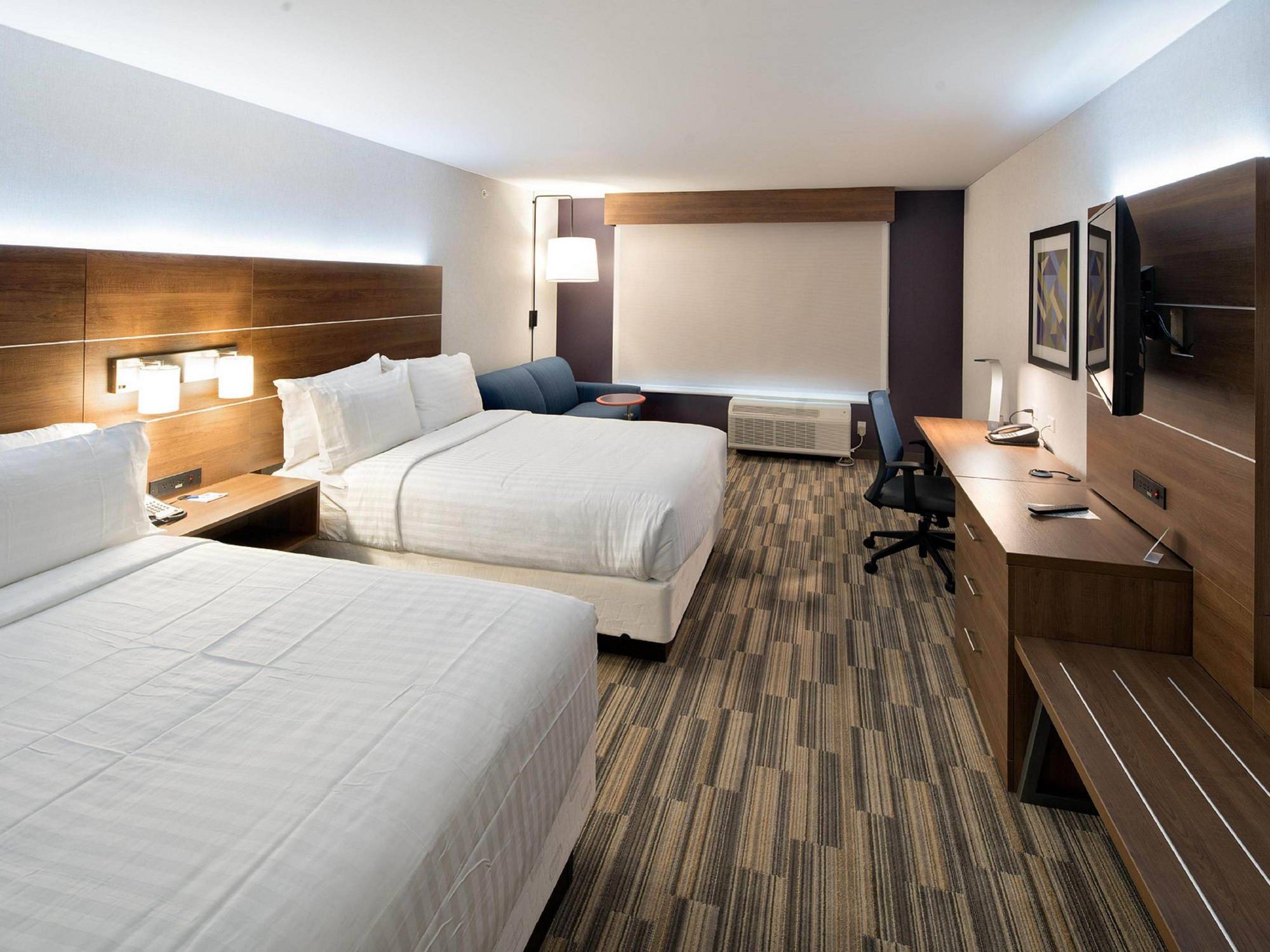 Holiday Inn Express - Red Deer North By Ihg Екстериор снимка